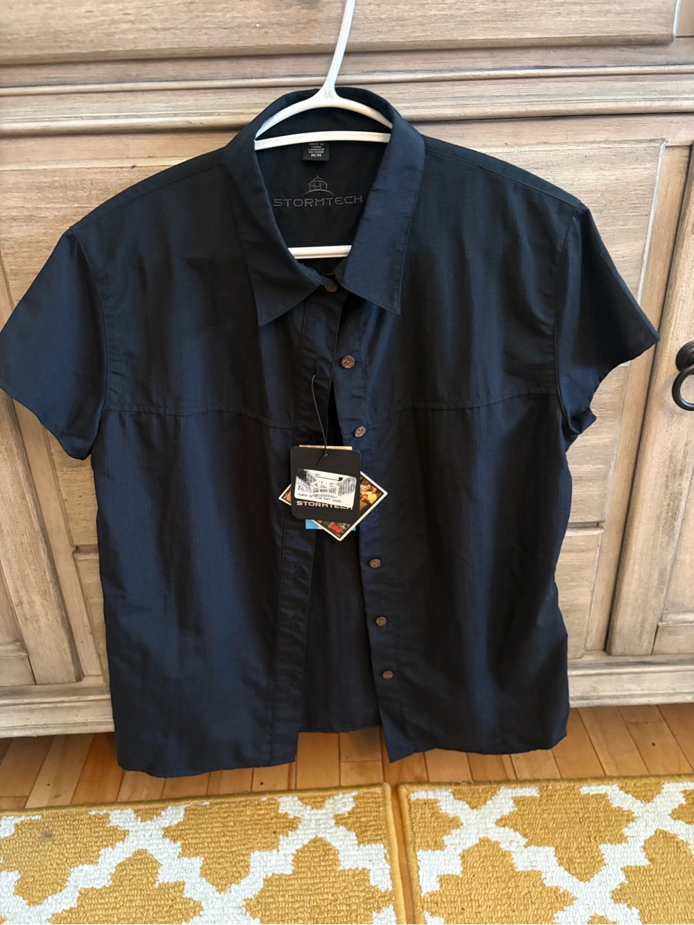 Stormtech Women's Short-Sleeve Button-Down Shirt in Black